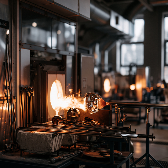 auraliu-glassblowing-craft
